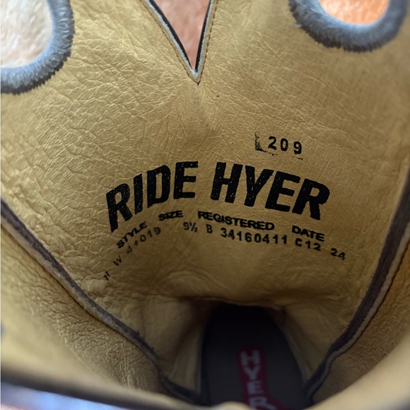 Women’s Hyer Jewell boots barely worn size 9.5 - Picture 4 of 6